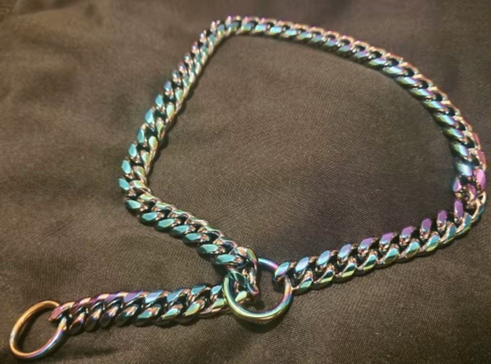 Chaine pour chien couleur chrome avec une fermeture coulissante